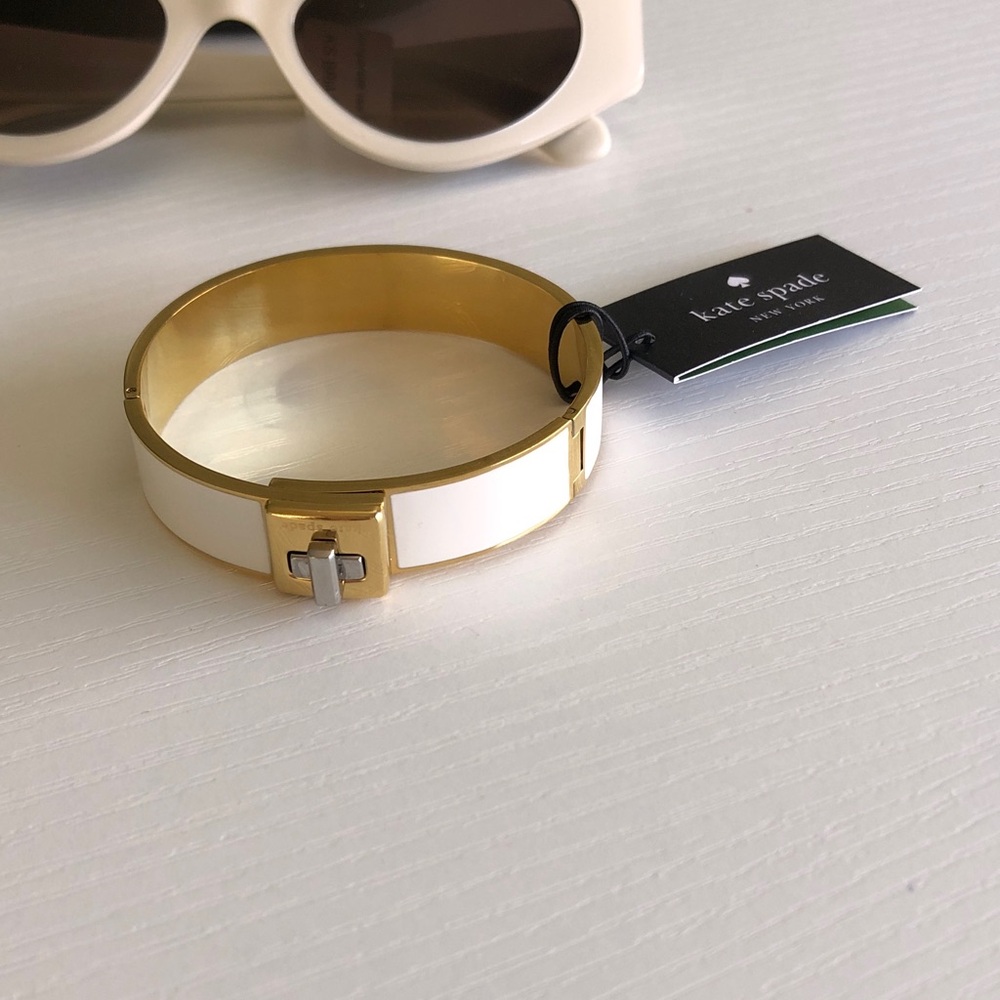 NEW NWT KATE SPADE Ivory White Gold Turnlock Bangle Bracelet $70